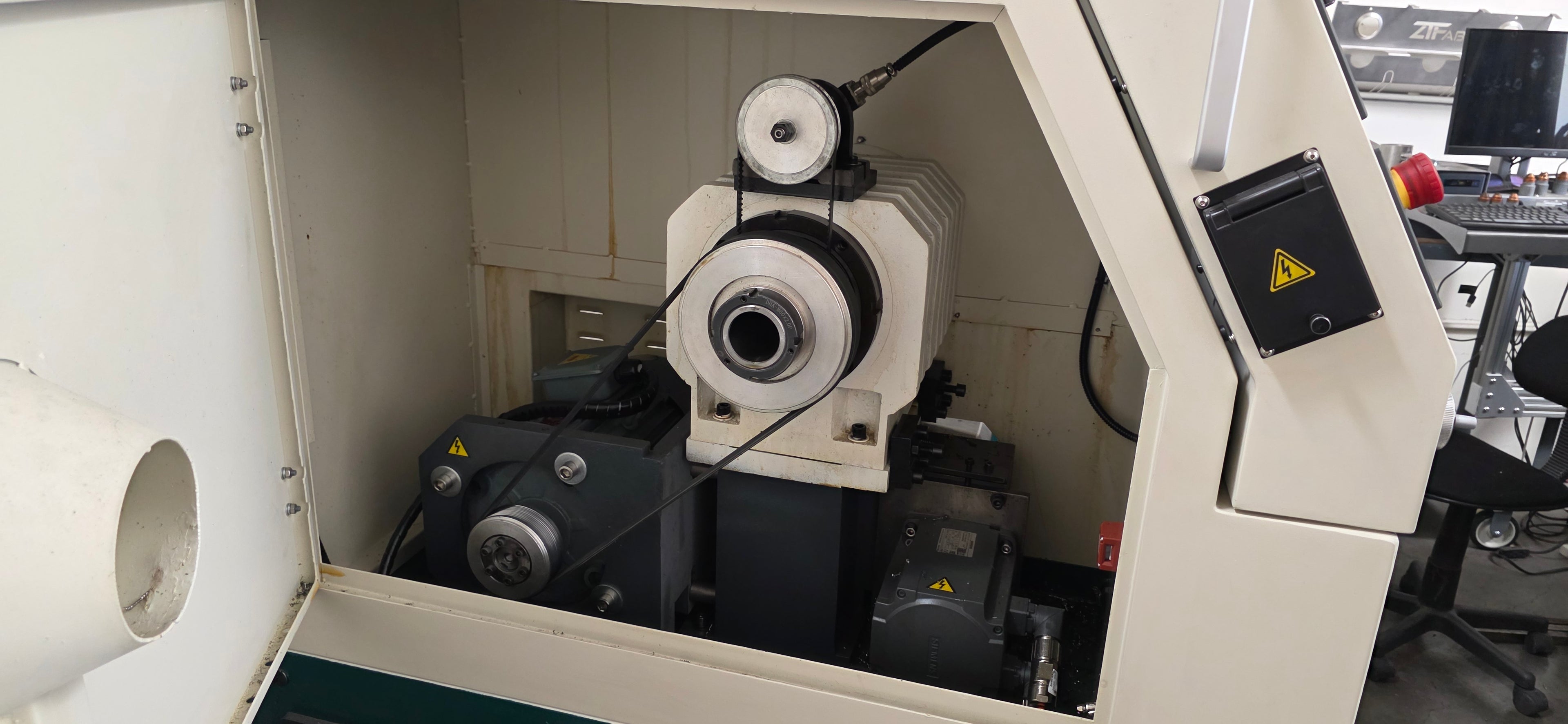 Grizzly G0884 13" CNC Lathe with Auto Tool Changer (used)
