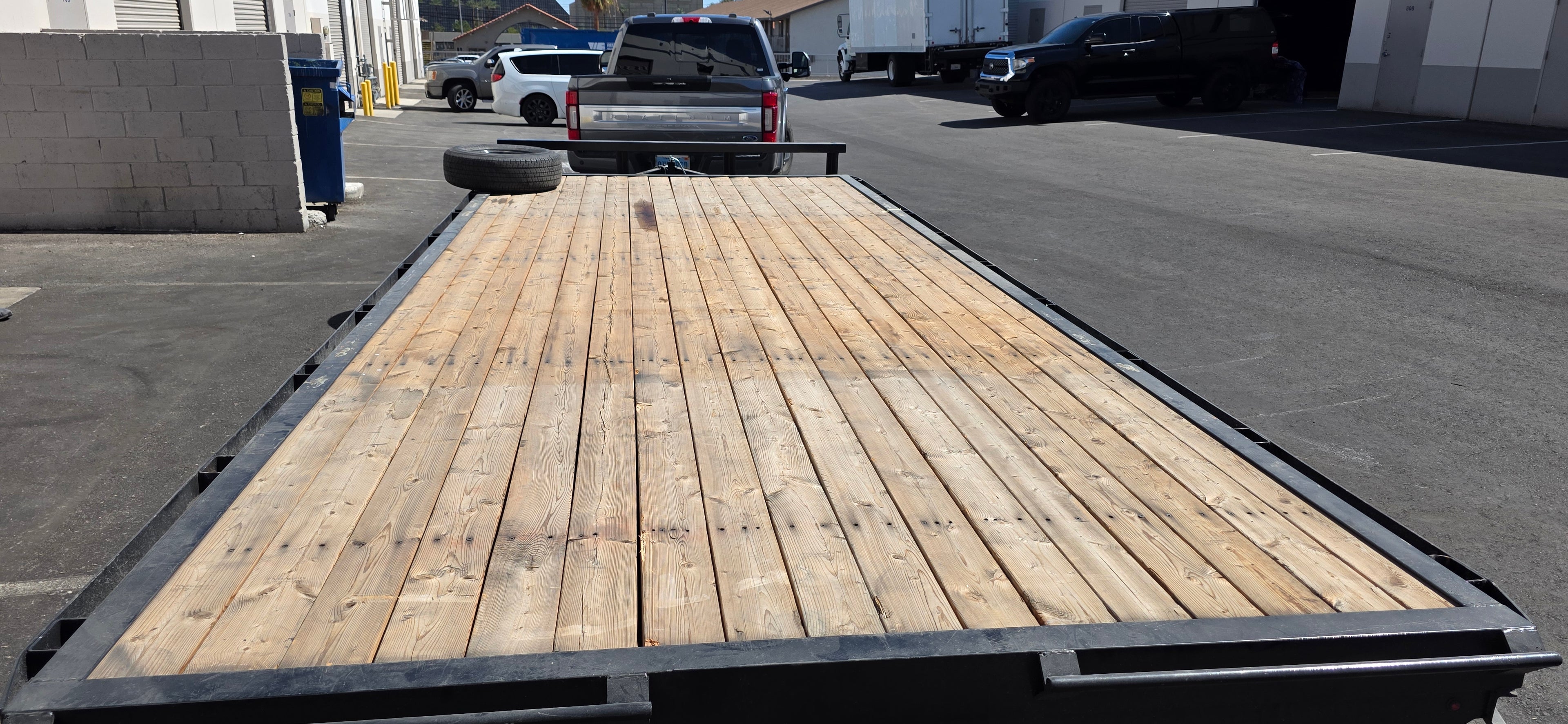 8.5 x 20 10K Deckover Trailer (used)