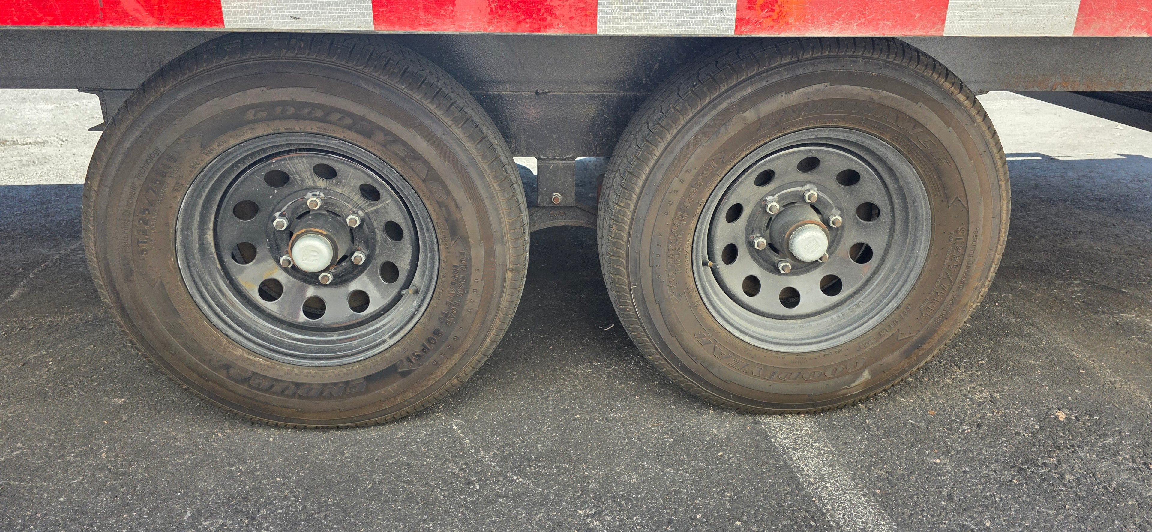 8.5 x 20 10K Deckover Trailer (used)